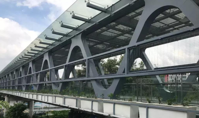 巴中论管桁架结构工程弯管加工防锈处理的方法